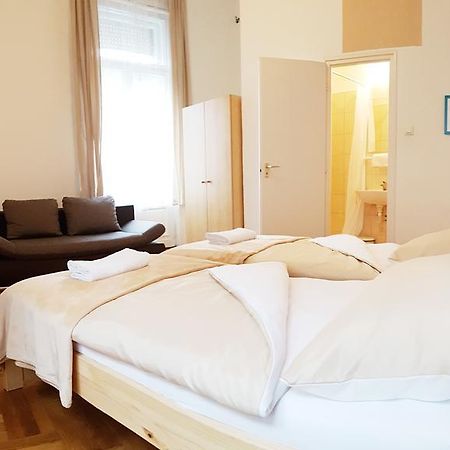 Westend Minihotel Budapest Luaran gambar
